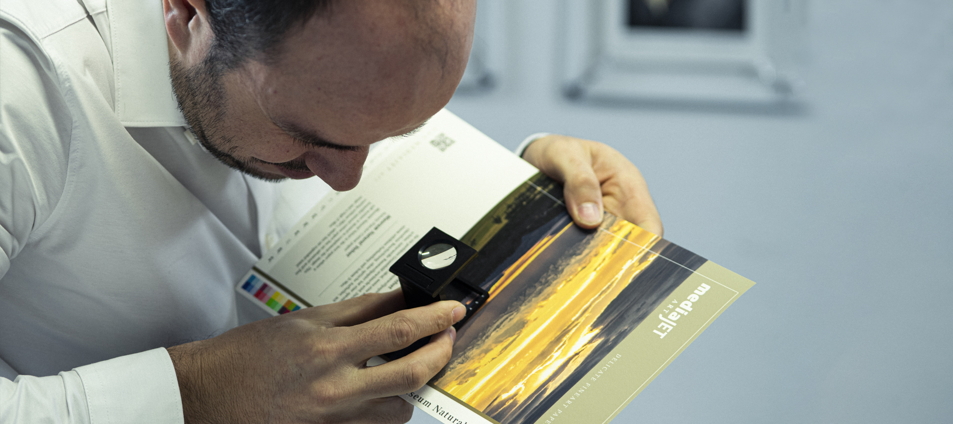 Exzellente Druckmedien für Fotografie, Kunst, Technik