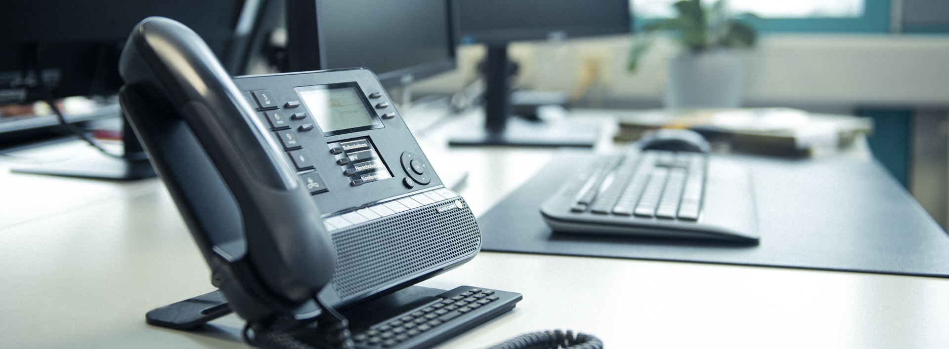 WIR RUFEN GERNE ZURÜCK WANN IMMER SIE WOLLEN